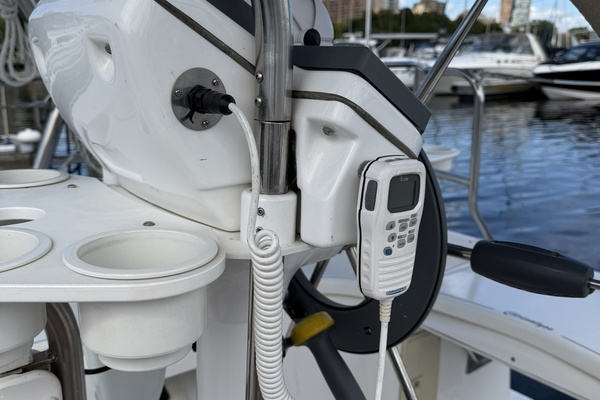 Chrisalyss 33ft Hunter Yacht For Sale