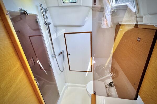 Polaris 37ft Jeanneau Yacht For Sale