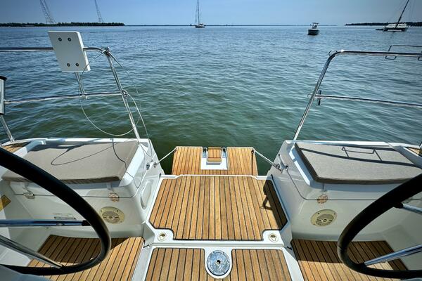 Polaris 37ft Jeanneau Yacht For Sale