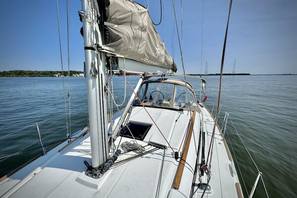 Polaris 37ft Jeanneau Yacht For Sale