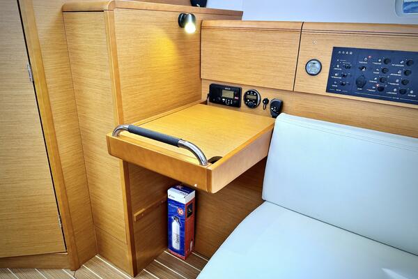 Polaris 37ft Jeanneau Yacht For Sale