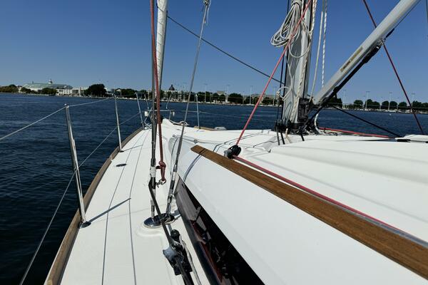 Polaris 37ft Jeanneau Yacht For Sale