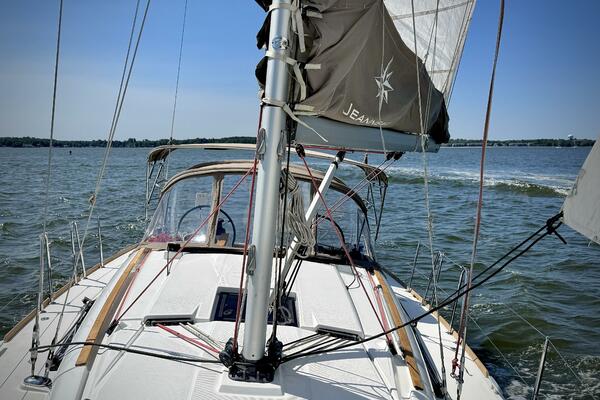 Polaris 37ft Jeanneau Yacht For Sale