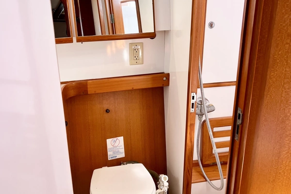 Hylas 54 RS Yacht For Sale