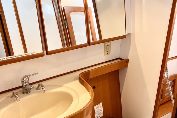 54ft Hylas Yacht For Sale