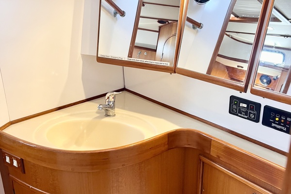 54ft Hylas Yacht For Sale