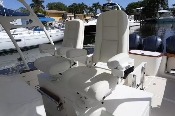 Marlow Prowler Havana 375 Yacht For Sale