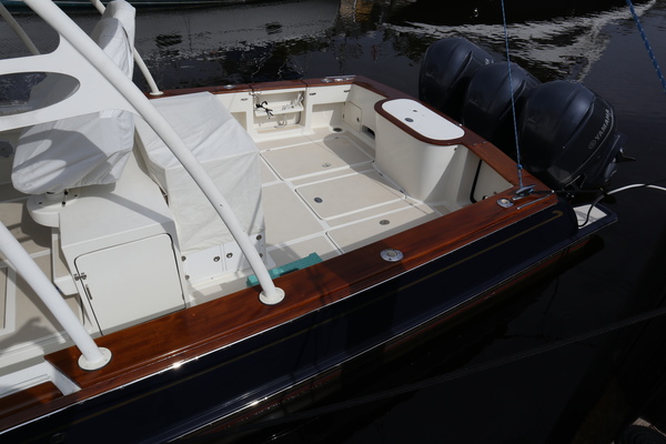 Marlow 37 - MI-DI - Cockpit