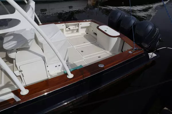 Marlow Prowler Havana 375 Yacht For Sale
