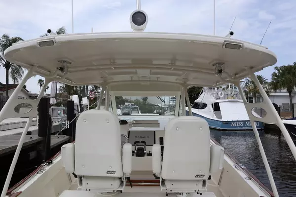 Marlow Prowler Havana 375 Yacht For Sale