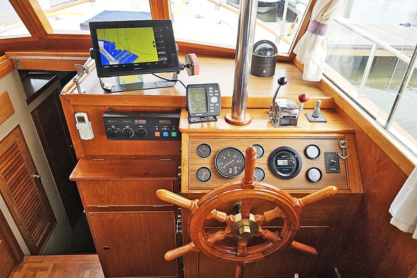 Dawn Treader 32ft Grand Banks Yacht For Sale