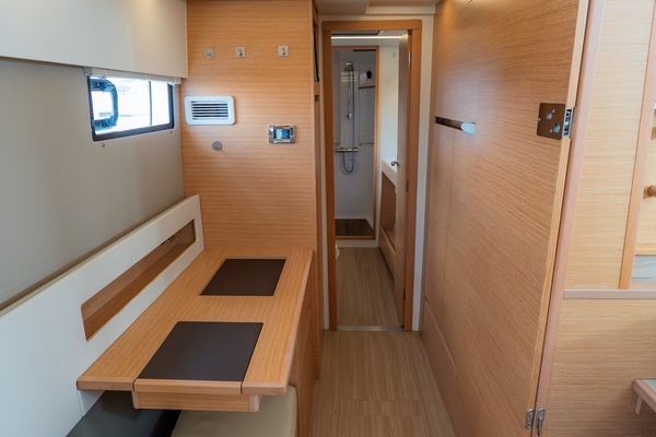 Endurance 40ft Nautitech Yacht For Sale