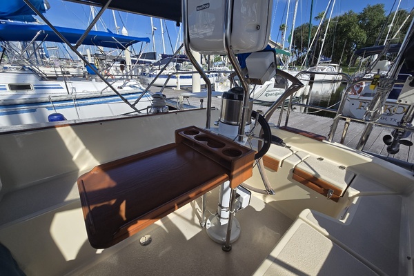La Sirena 35ft Caliber Yacht For Sale