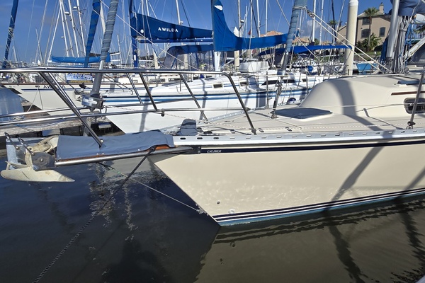 La Sirena 35ft Caliber Yacht For Sale