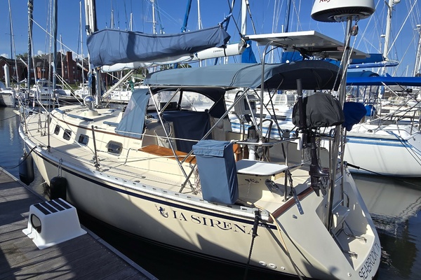 La Sirena 35ft Caliber Yacht For Sale