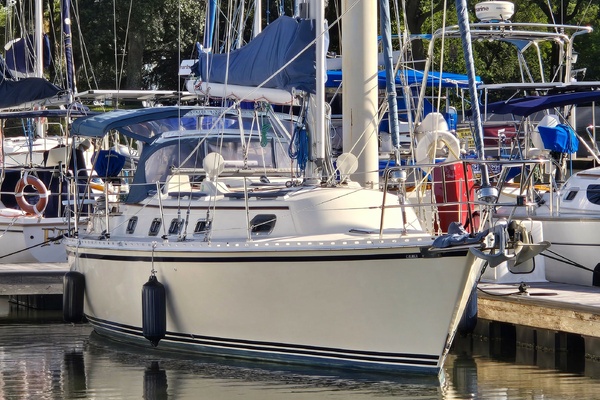 La Sirena 35ft Caliber Yacht For Sale