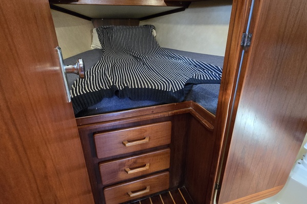 La Sirena 35ft Caliber Yacht For Sale
