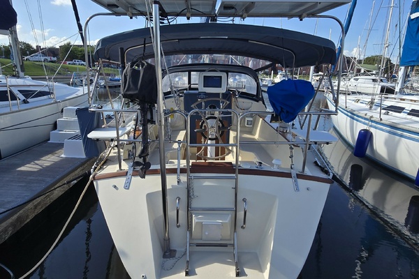 La Sirena 35ft Caliber Yacht For Sale