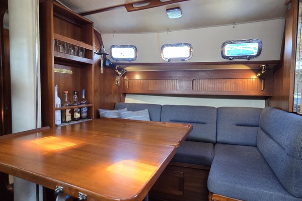 La Sirena 35ft Caliber Yacht For Sale