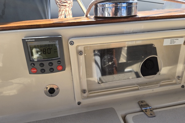 La Sirena 35ft Caliber Yacht For Sale