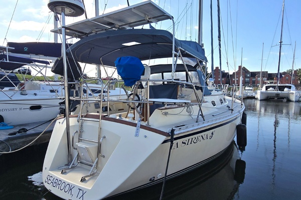 La Sirena 35ft Caliber Yacht For Sale