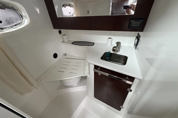 Monterey 360 Sport-Coupe Yacht For Sale
