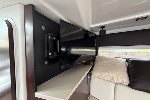 Monterey 360 Sport-Coupe Yacht For Sale