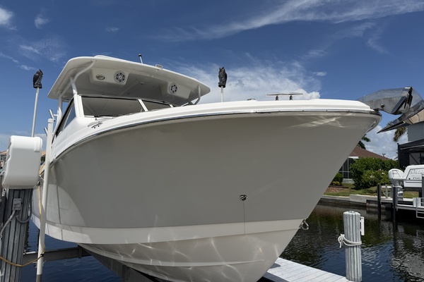 28ft Edgewater Yacht For Sale