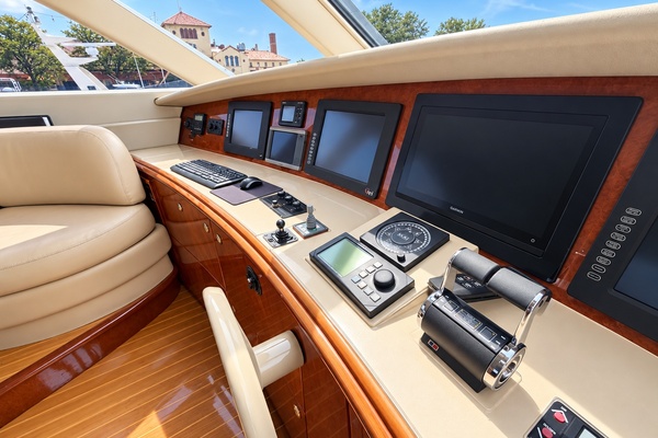 Bamboozled Again 80ft Lazzara Yachts Yacht For Sale