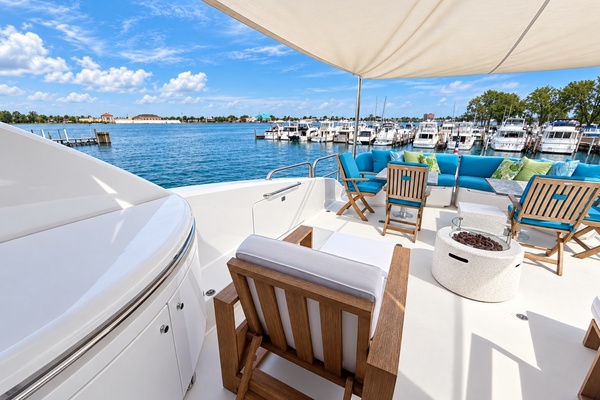 Bamboozled Again 80ft Lazzara Yachts Yacht For Sale