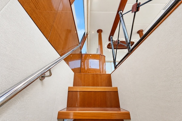 Bamboozled Again 80ft Lazzara Yachts Yacht For Sale