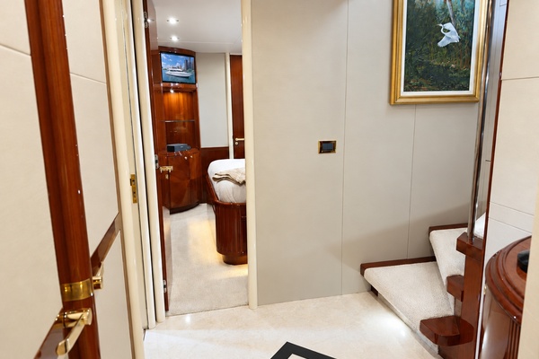 Bamboozled Again 80ft Lazzara Yachts Yacht For Sale