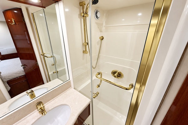 Bamboozled Again 80ft Lazzara Yachts Yacht For Sale