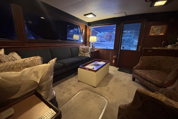 45ft Hatteras Yacht For Sale
