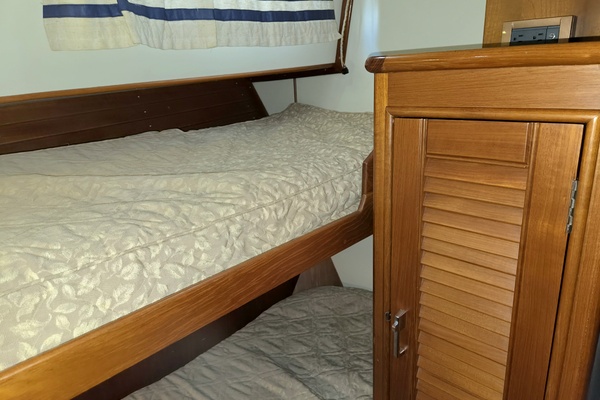 Bella Cosa 43ft Grand Banks Eastbay Yacht For Sale