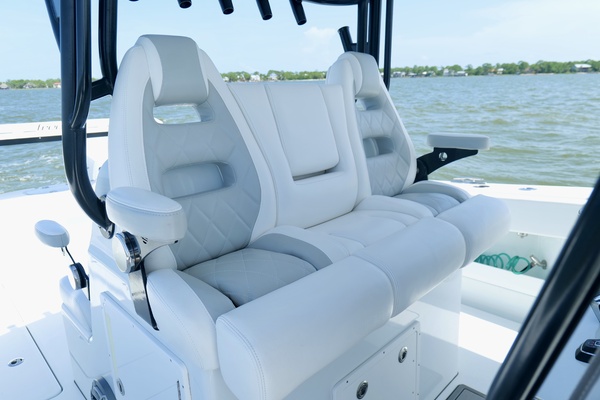 Reel G 38ft Freeman Yacht For Sale