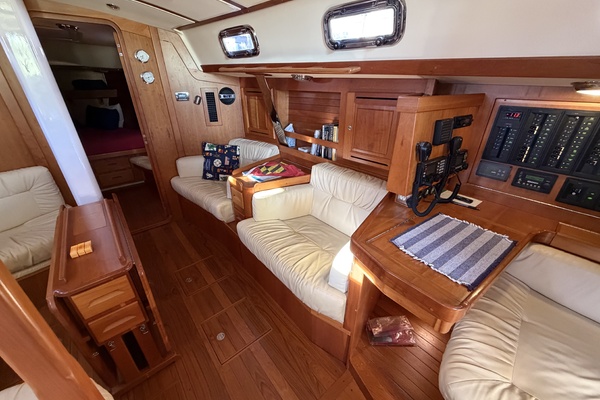 Coianna 43ft Tartan Yacht For Sale