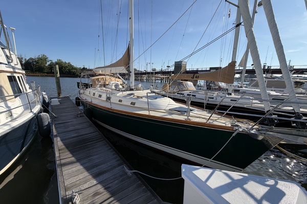 Coianna 43ft Tartan Yacht For Sale