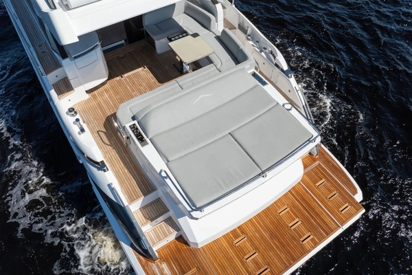 Azimut S6 Yacht For Sale