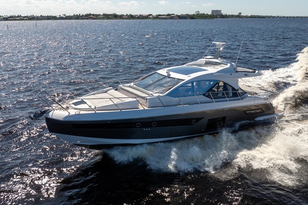 60ft Azimut Yacht For Sale