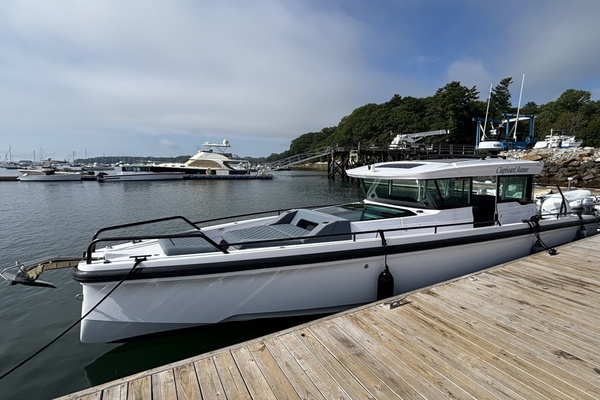 Clapboard Runner 37ft Axopar Yacht For Sale