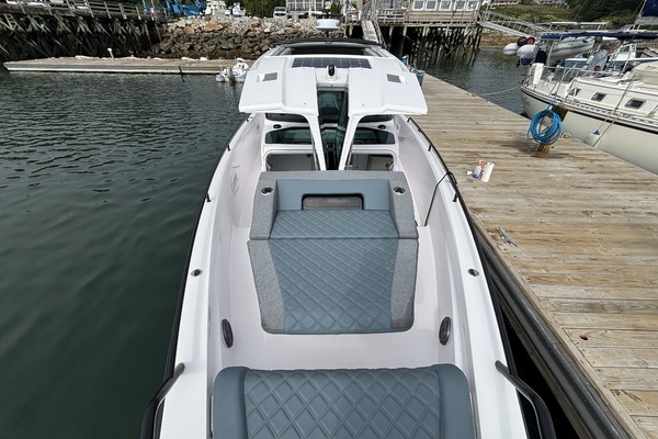 Clapboard Runner 37ft Axopar Yacht For Sale