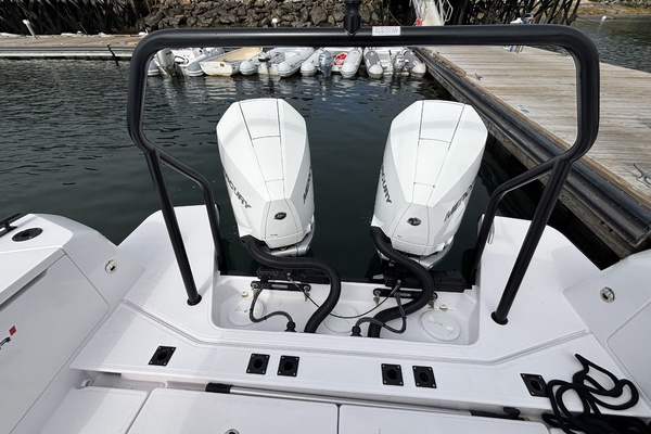 Clapboard Runner 37ft Axopar Yacht For Sale