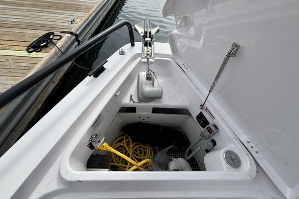 Clapboard Runner 37ft Axopar Yacht For Sale
