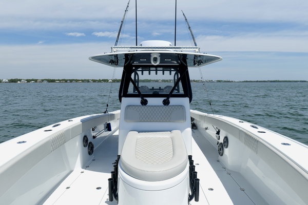 34ft Freeman Yacht For Sale