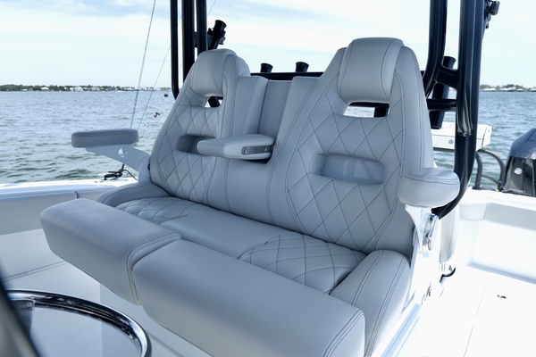 34ft Freeman Yacht For Sale