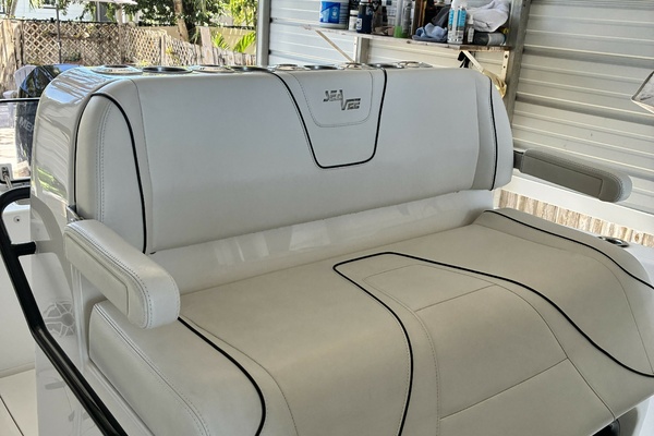 29ft SeaVee Yacht For Sale
