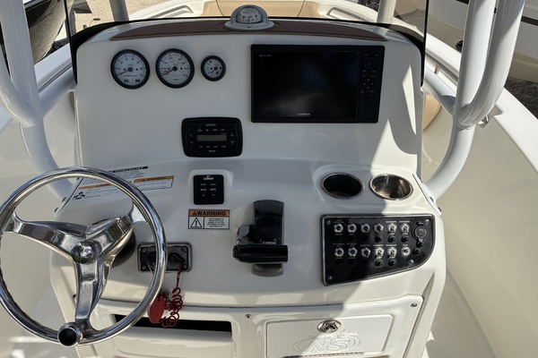 21ft NauticStar Yacht For Sale