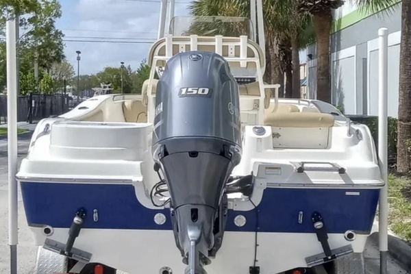 21ft NauticStar Yacht For Sale