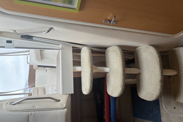 Serendipity 33ft Larson Yacht For Sale